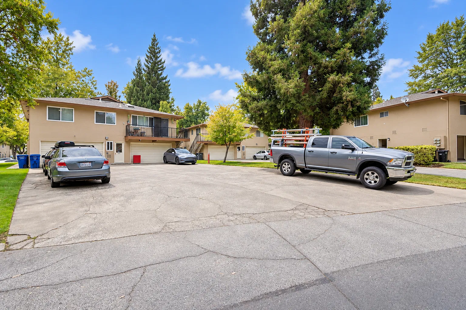 2 bed, 840 sqft, $1,880 — Photo 4