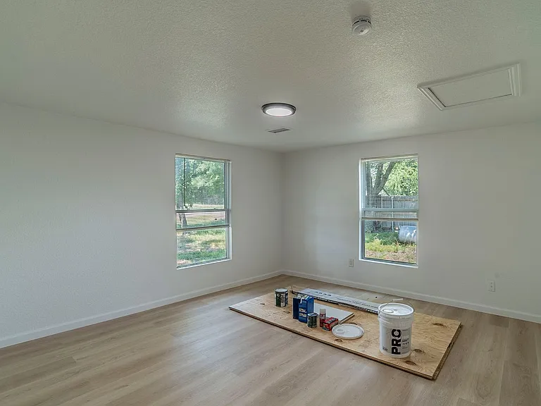 1208 Dan Gould Dr — Photo 2
