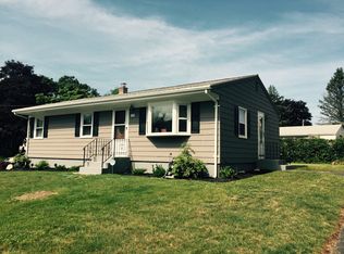 10 Regina Dr, Johnston, RI 02919