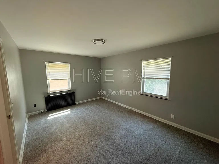 3135 Mozart Ave #2 — Photo 7