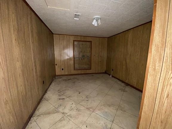 3rd image of 1020 N 4th St