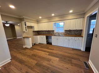 2038 Conway Dr, Florence, AL 35630