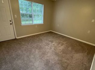 1060 Appomattox Ct, Fayetteville, NC 28305