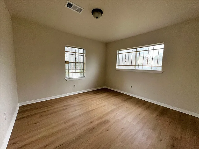 6023 Belarbor St — Photo 20