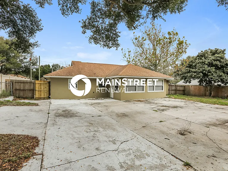 109 E Sumter St — Photo 15