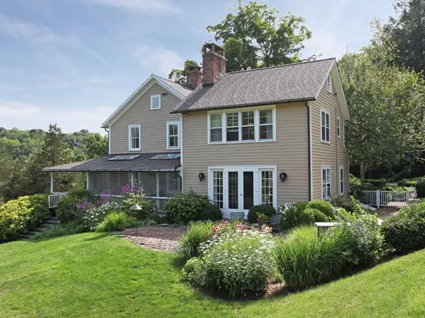 32 Leach Hollow Rd, Sherman, CT 06784