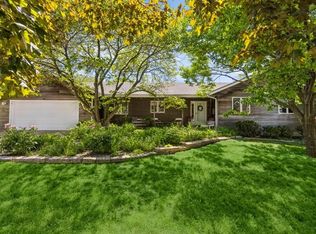 2828 Greensboro Dr, Ames, IA 50010