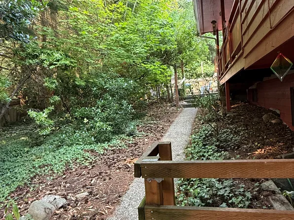 (undisclosed Address), Seattle, WA 98148