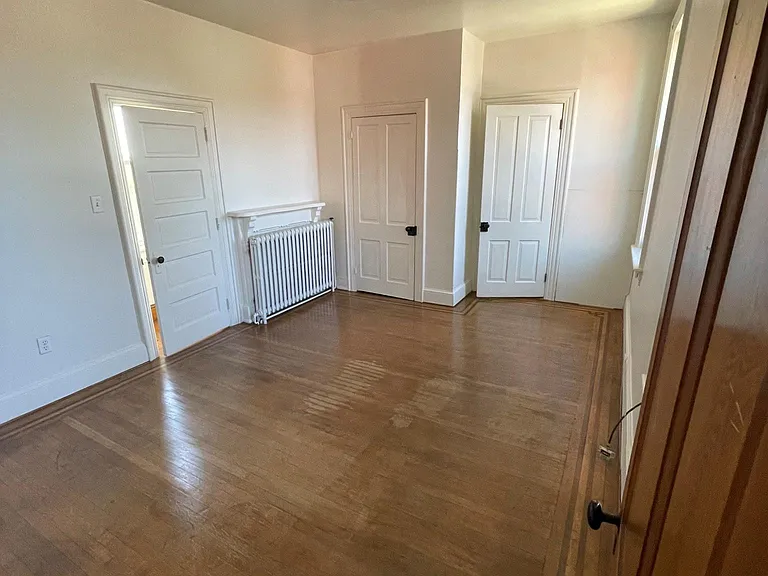 1012 E Market St #2 — Photo 5