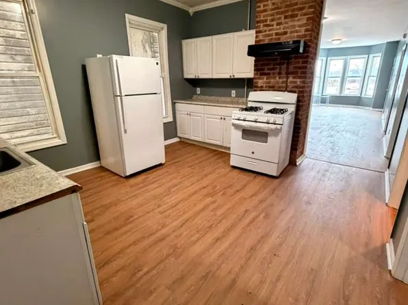 884 3rd Ave, Troy, NY