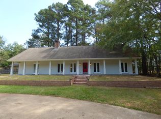 2928 NE Stallings Dr, Nacogdoches, TX 75965