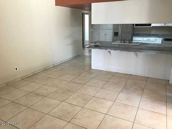 5th image of 6011 W Seldon Ln