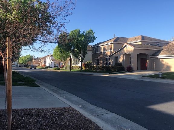 5th image of 251 Anjou Cir