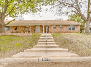 4020 Tara Dr, Benbrook, TX 76116