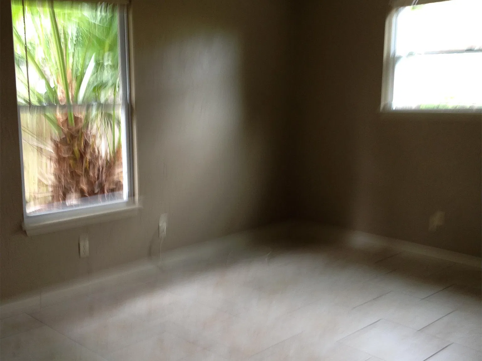 1320 18th Avenue SW - V1320 — Photo 3