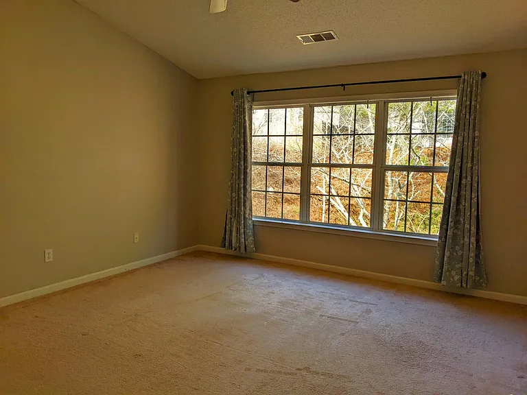 3415 Ridgefair Dr — Photo 7