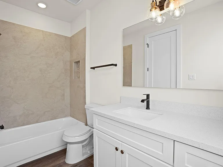 3905 Pinemont Dr #F — Photo 30