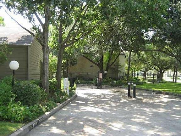 2nd image of 10053 Westpark Dr APT 294