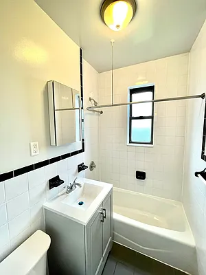 Rented by Pear NYC LLC | media 24