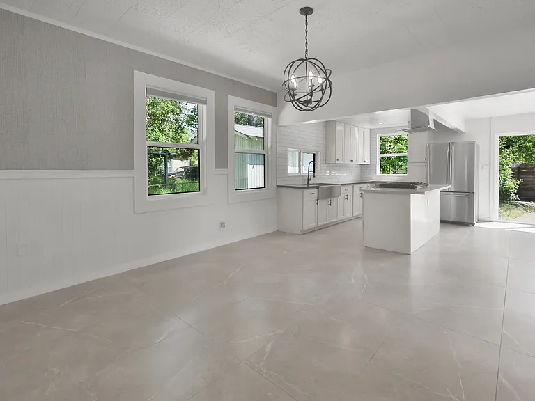 207 D St — Photo 12