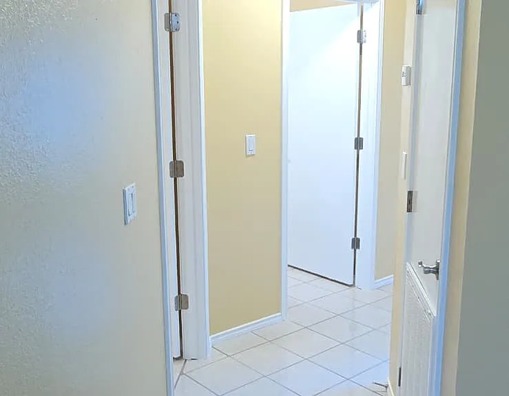 5015 Jovan Cir — Photo 3