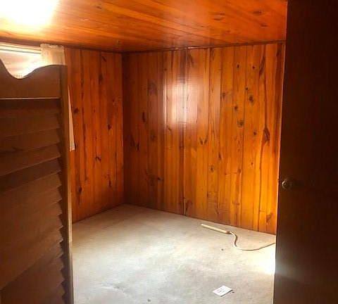 5th image of 440 Orchard St