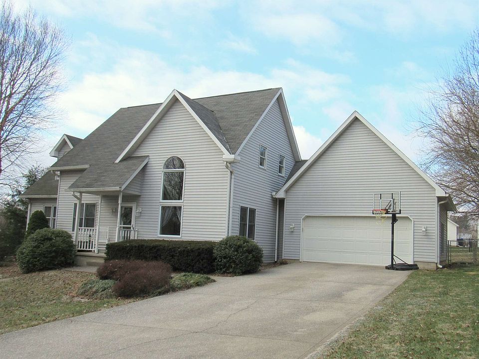 1st image of 4104 S Hedgewood Ct