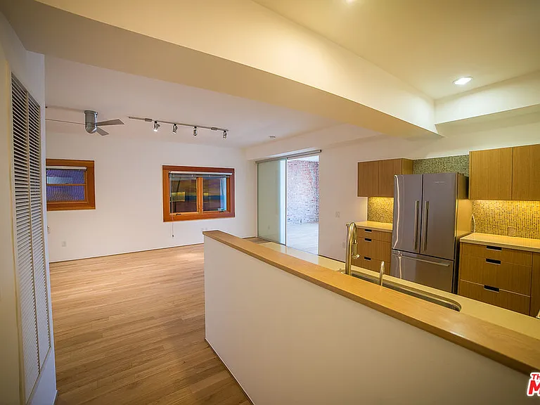 8 Brooks Ave #11 — Photo 13