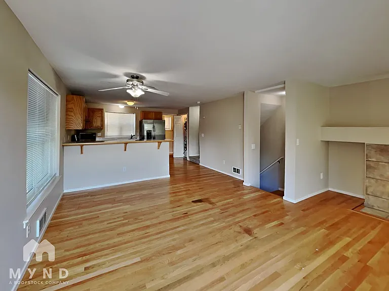 323 NW 103rd St — Photo 4