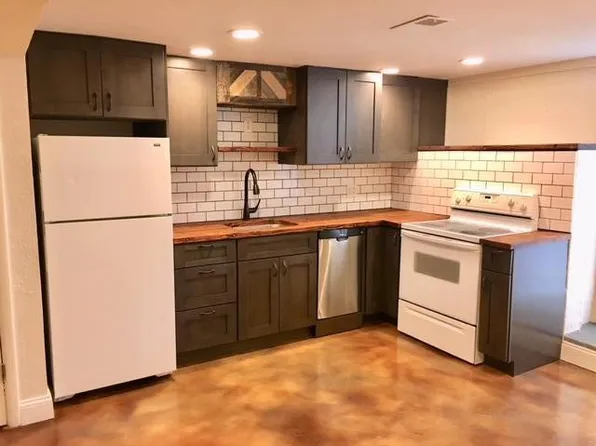 2261 Newark St #B, Aurora, CO 80010