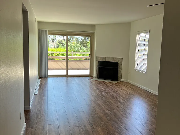 1677 Melrose Ave #B — Photo 14
