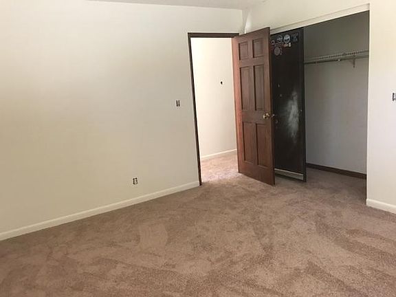 4th image of 23592 Acacia Ct