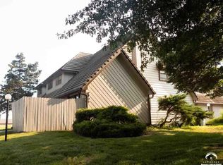 2703 W 24th Ter, Lawrence, KS 66047