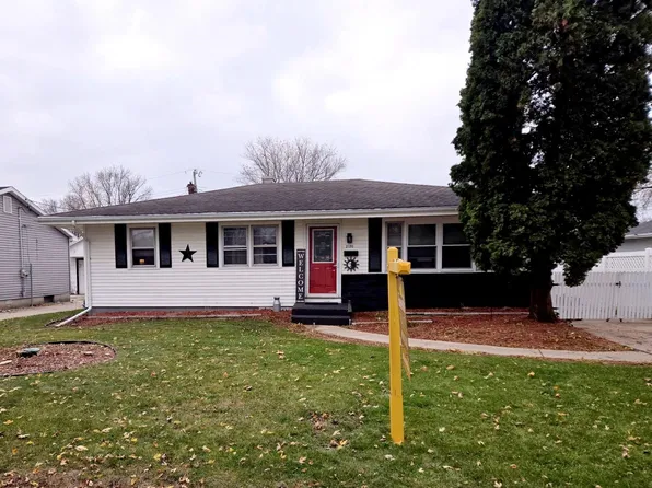 2120 S Crosby Ave, Janesville, WI 53546