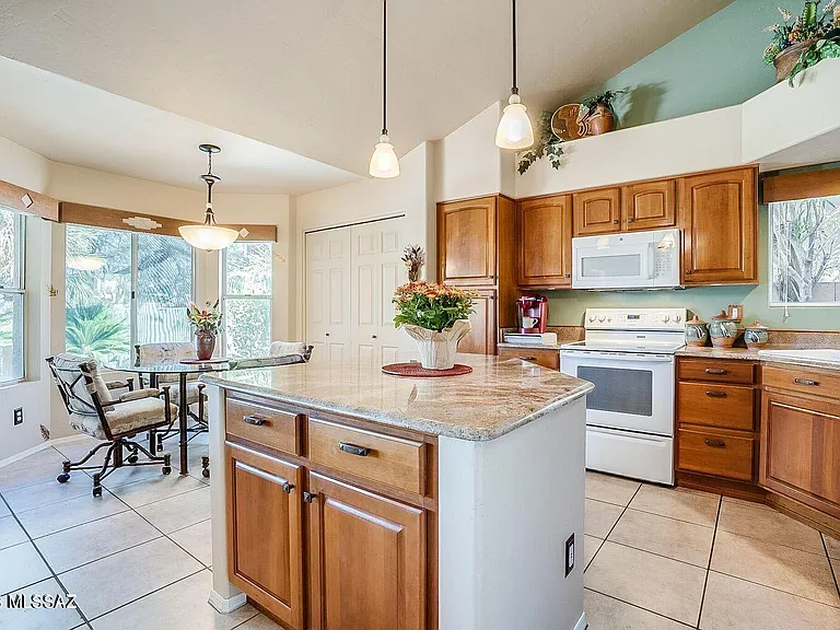 10769 N Eagle Eye Pl — Photo 16