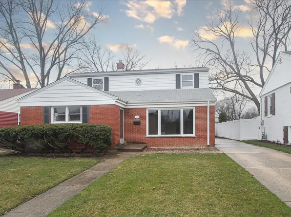 1822 Spruce Ave, Des Plaines, IL 60018