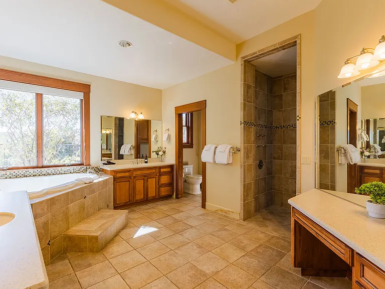 6525 Straw Ridge Rd — Photo 18