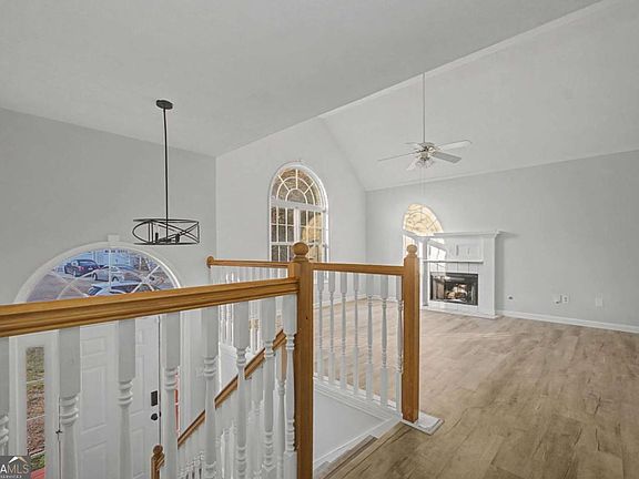 5th image of 4244 Akins Ridge Ln