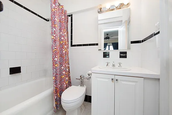 Rented by Keller Williams NYC | media 20