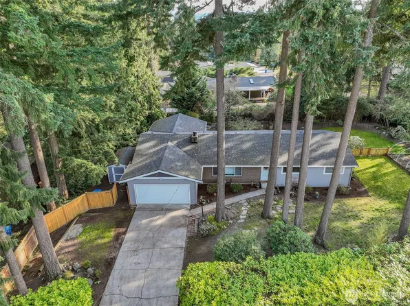 9014 32nd St E, Edgewood, WA 98371