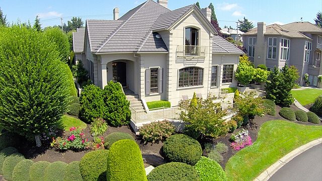 1st image of 8718 SE Porter Cir