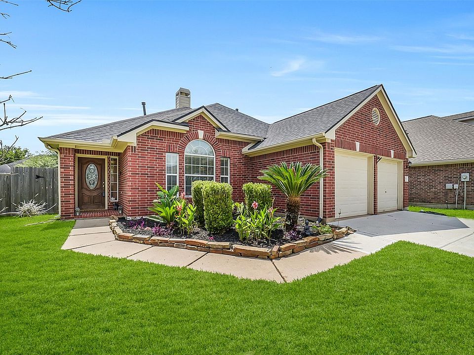 1st image of 3811 Lake Ballinger Ln