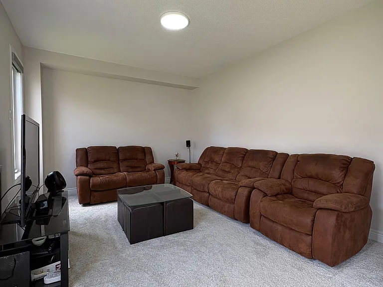 39 Blazing Star Dr — Photo 7