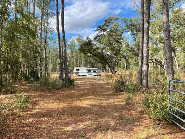 15635 97th Dr, Live Oak, FL 32060