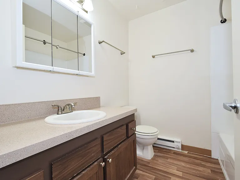 Gardenbrook Apartments — Photo 33