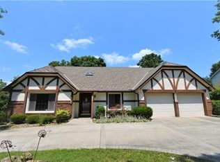 406 Nashua Rd, Liberty, MO 64068