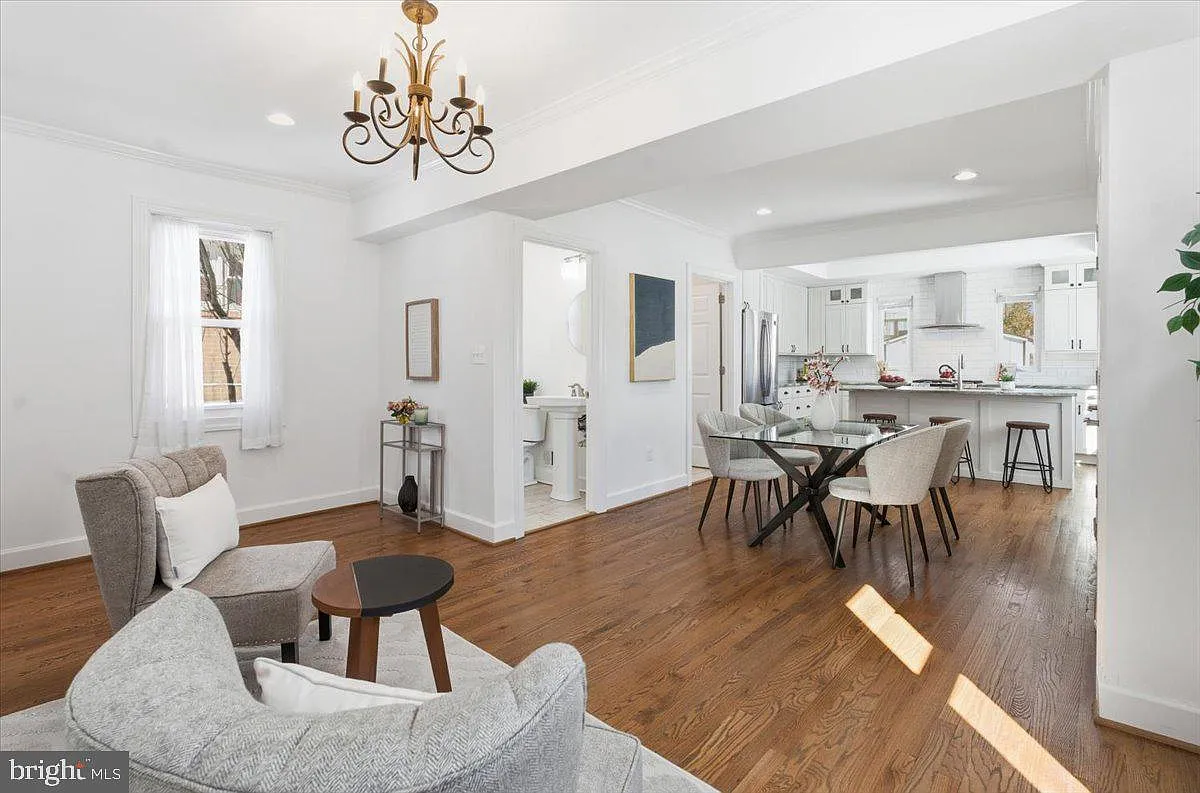 3 bed, 1500 sqft, $3,995 — Photo 3