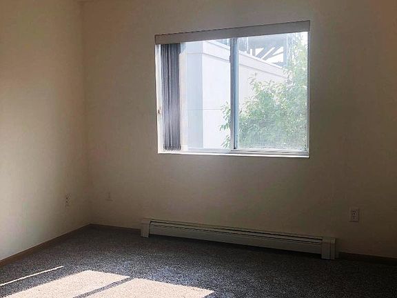 4th image of 1431 Oak Manor Ave S APT 202