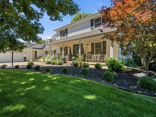 6209 N Kilkenny Dr, Edwards, IL 61528