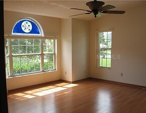 5th image of 2653 Vaughn Ct